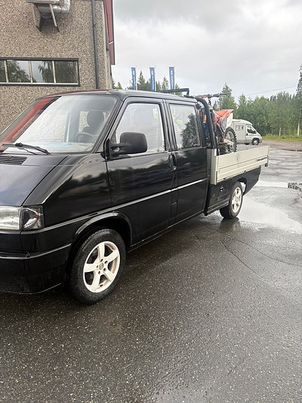 Volkswagen Transporter 2 of 5