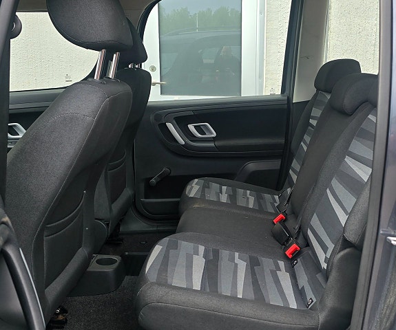 Skoda Roomster 6 of 9