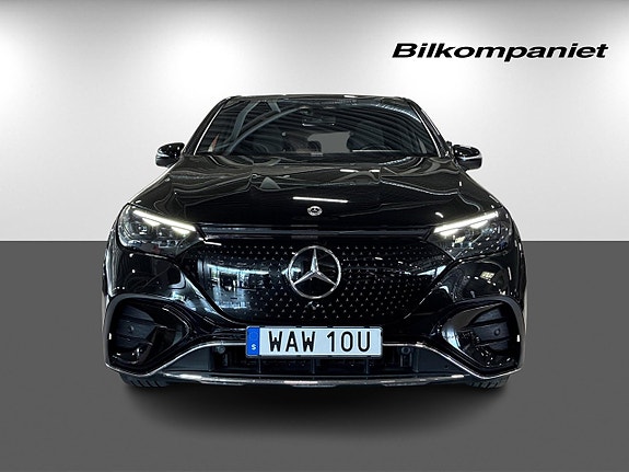 Mercedes-Benz EQE SUV 2 of 5