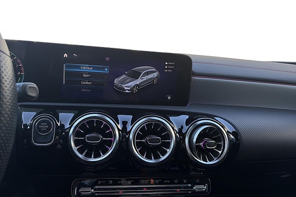 Mercedes-Benz CLA250 e 14 of 23