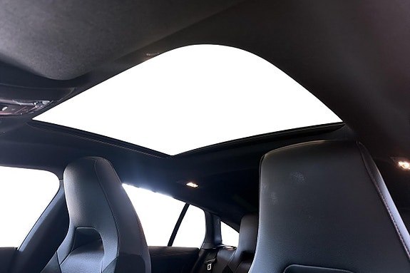 Mercedes-Benz CLA250 e 19 of 23