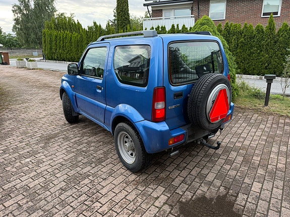 Suzuki Jimny 2 of 7