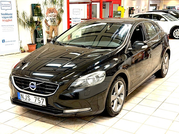 Volvo V40 6 of 12
