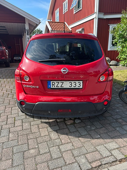 Nissan Qashqai+2 4 of 5