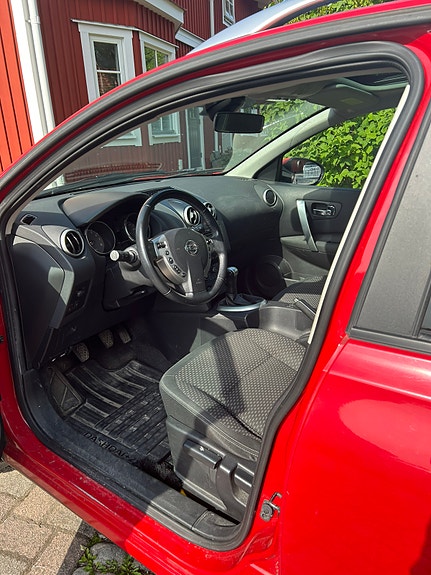 Nissan Qashqai+2 2 of 5