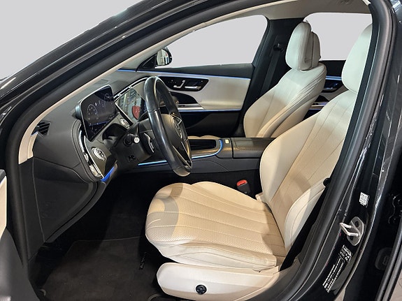 Mercedes-Benz E300 de 10 of 30