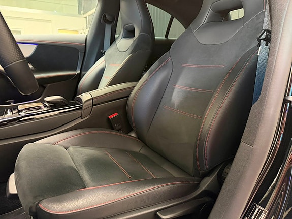 Mercedes-Benz CLA250 11 of 21