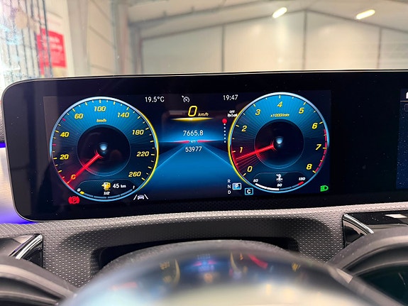 Mercedes-Benz CLA250 21 of 21