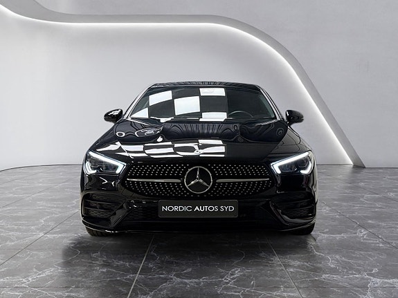 Mercedes-Benz CLA250 8 of 21