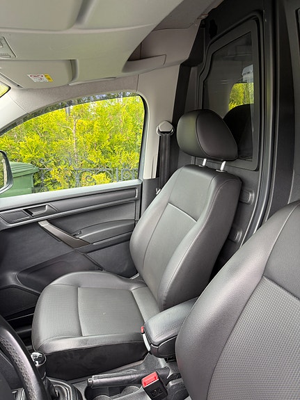 Volkswagen Caddy 6 of 8