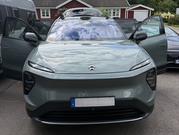 NIO EL7 2 of 10