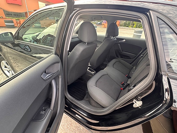 Audi A1 6 of 10