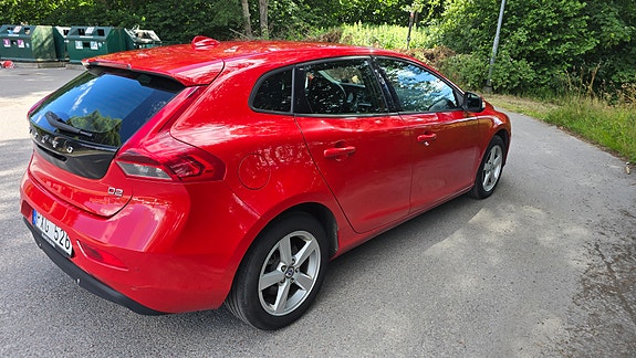 Volvo V40 6 of 18