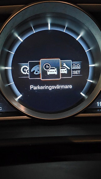 Volvo V40 13 of 18