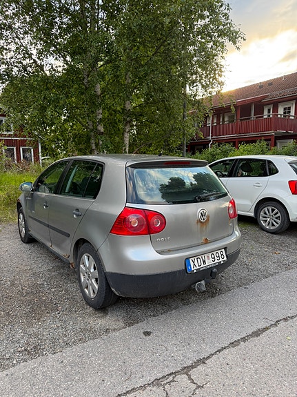 Volkswagen Golf V 3 of 5