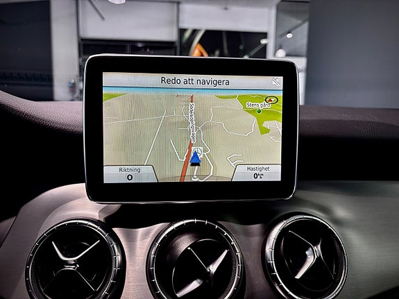 Mercedes-Benz CLA200 6 of 11