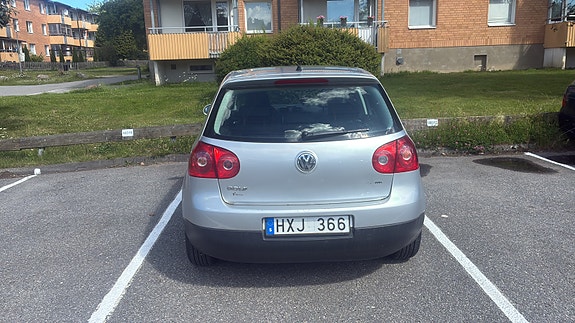 Volkswagen Golf V 3 of 5