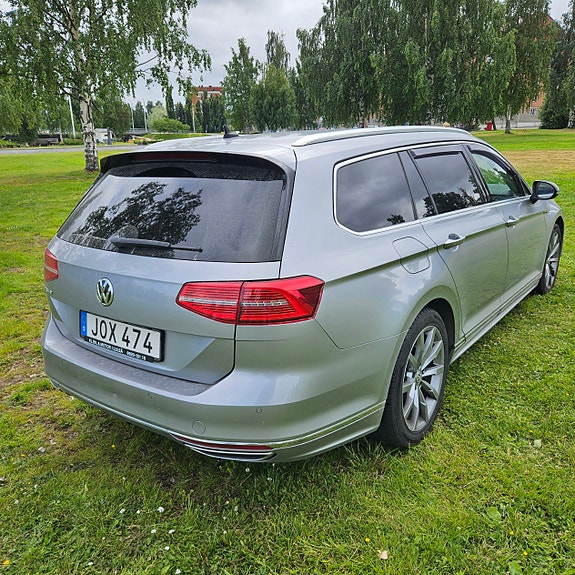 Volkswagen Passat 5 of 9