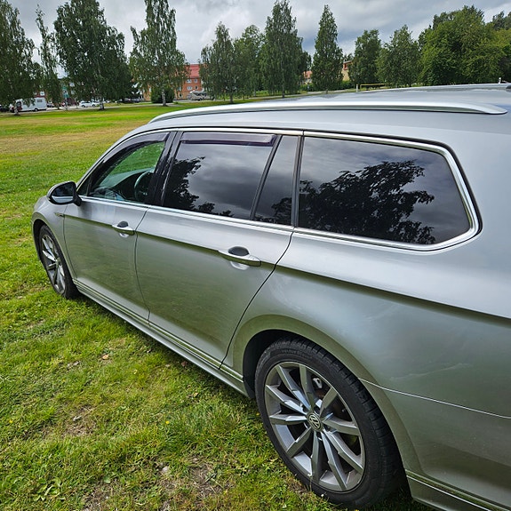 Volkswagen Passat 3 of 9