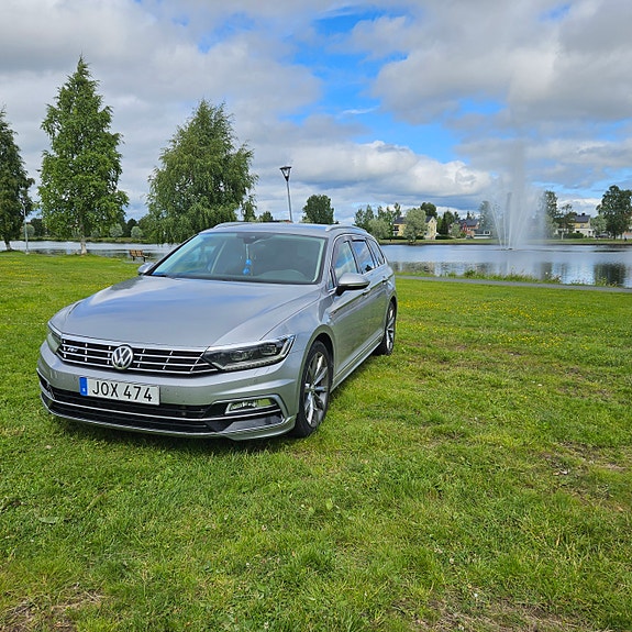 Volkswagen Passat 2 of 9