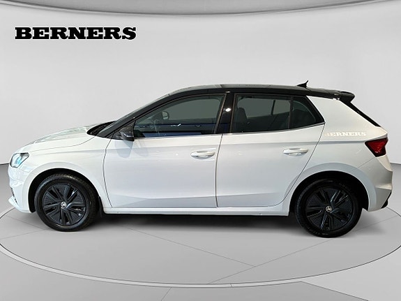 Skoda Fabia 2 of 13