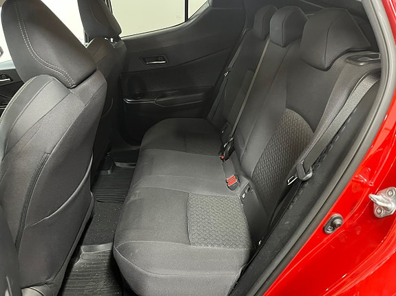 Toyota C-HR 22 of 23