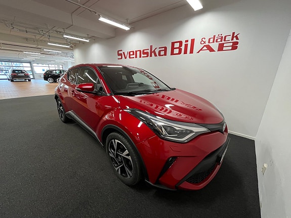 Toyota C-HR 3 of 5