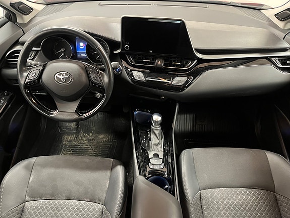 Toyota C-HR 17 of 23