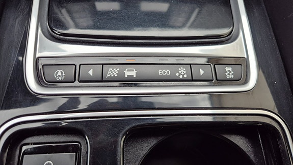 Jaguar F-PACE 17 of 19