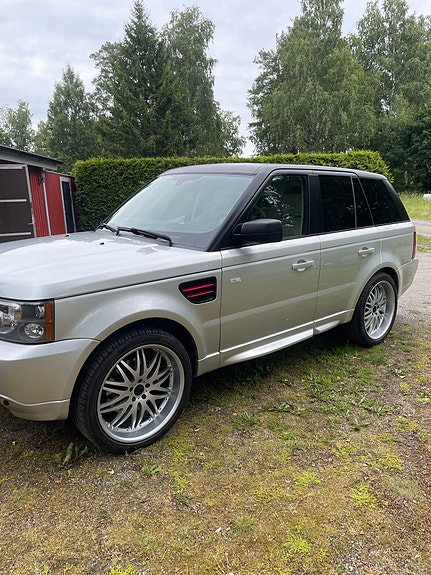 Land Rover Range Rover Sport 2 of 9
