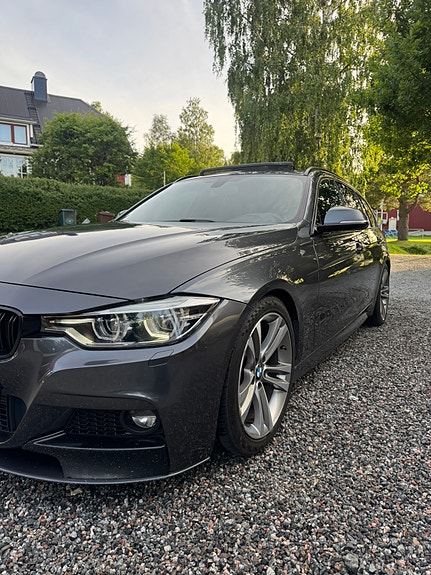 BMW 320d 2 of 13