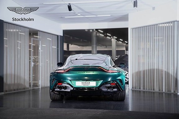 Aston Martin Vantage 4 of 5