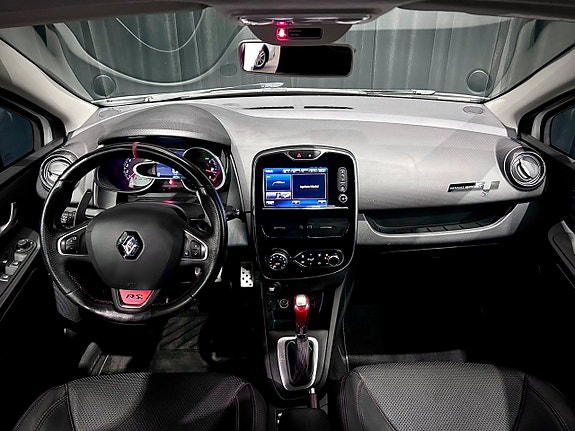 Renault Clio 20 of 30