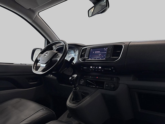 Opel Vivaro 13 of 17