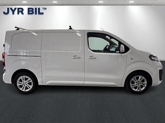 Opel Vivaro 2 of 5