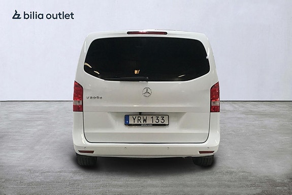 Mercedes-Benz V200 7 of 22
