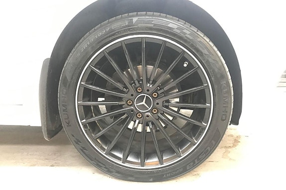 Mercedes-Benz V200 11 of 22