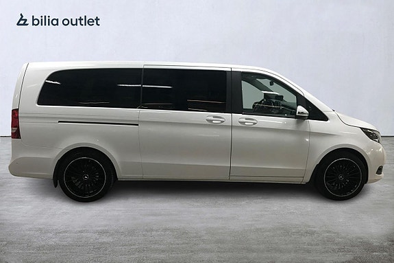 Mercedes-Benz V200 5 of 22