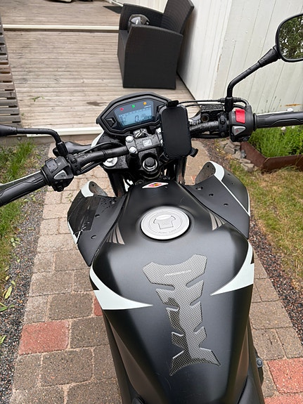 Honda CB500F 4 of 5