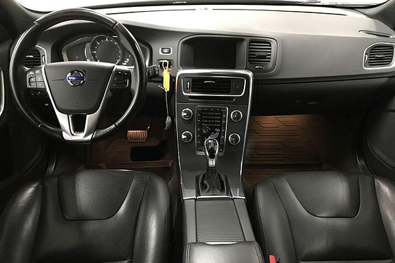 Volvo V60 Cross Country 12 of 26