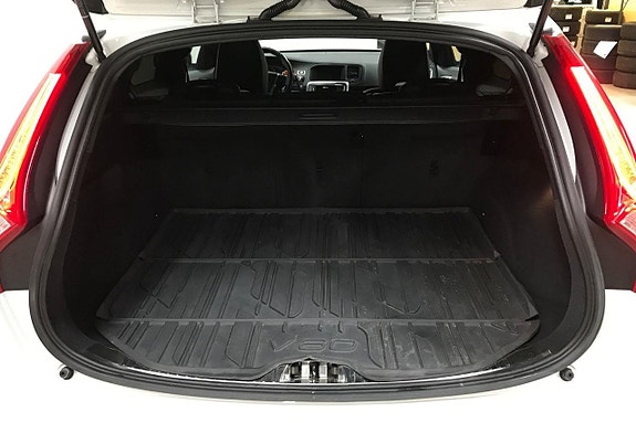 Volvo V60 Cross Country 10 of 26