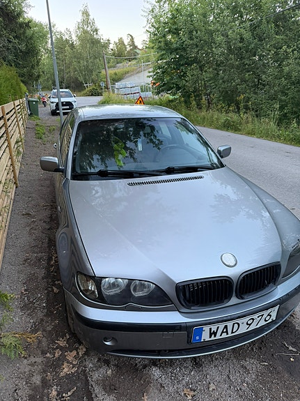 BMW 325i 6 of 9