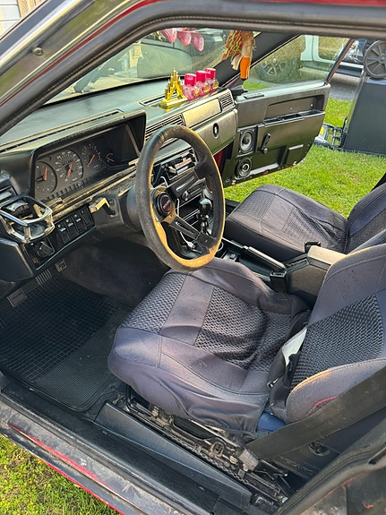 Volvo 740 2 of 8