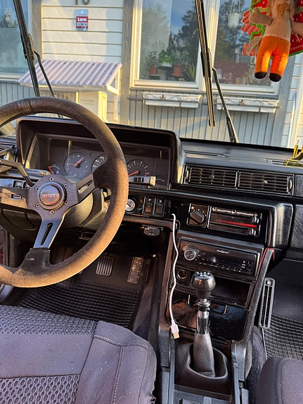 Volvo 740 3 of 8