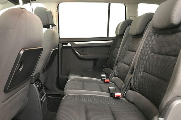 Volkswagen Touran 14 of 29