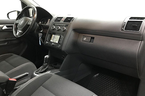 Volkswagen Touran 16 of 29