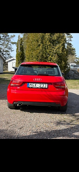 Audi A1 3 of 7