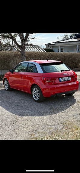 Audi A1 2 of 5