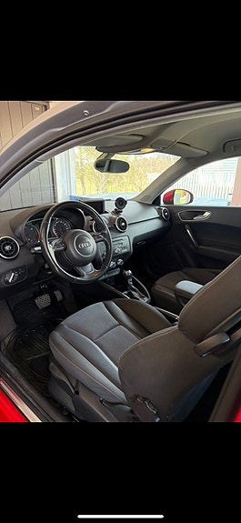 Audi A1 4 of 5