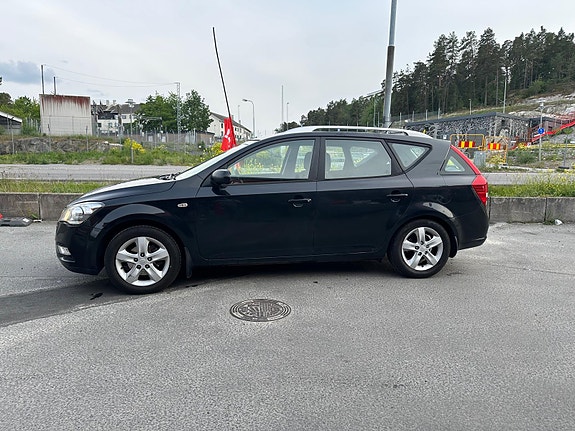 Kia Ceed 3 of 4
